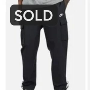 🚫SOLD!🚫Nike Sportwear Cargo Black pants Medium
